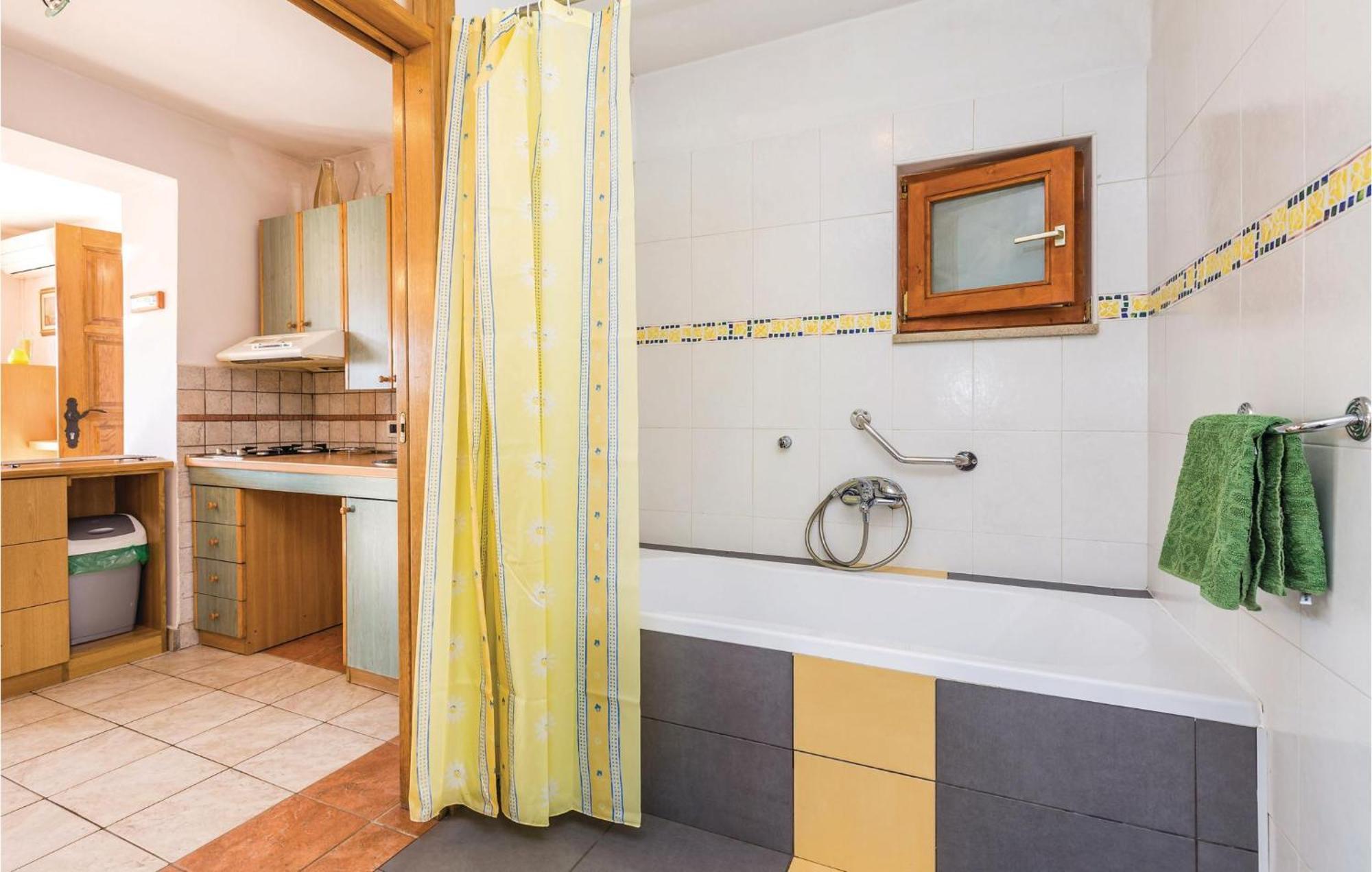 Stunning Apartment In Rijeka With 1 Bedrooms And Wifi Eksteriør bilde